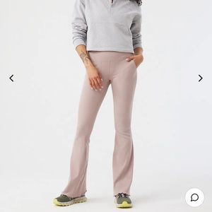 NWT Outdoor Voices SuperForm Rib Flare Pant; mocha color; size L